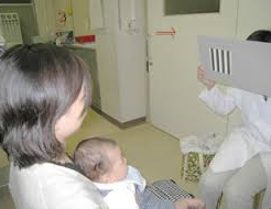 赤ちゃんの視力の測り方